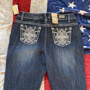 Earl jeans size 10 cross on pockets 32”inseam
